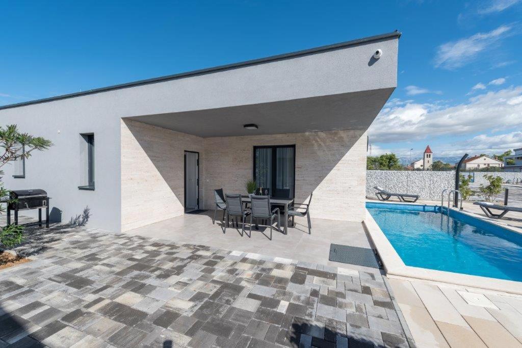 More Exclusive Villas And Spa Vir Eksteriør bilde